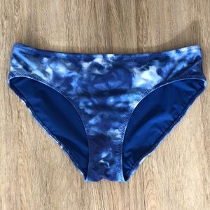 Lululemon Bikini Bottom size 6